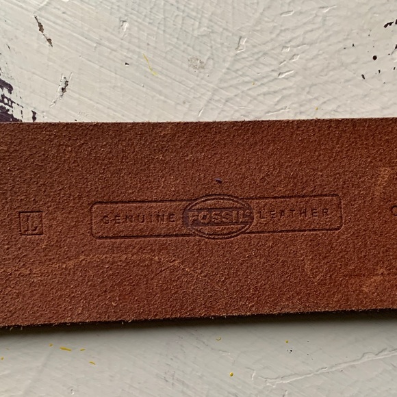 Fossil Brown Leather Belt with Silver Buckle - Picture 5 of 5